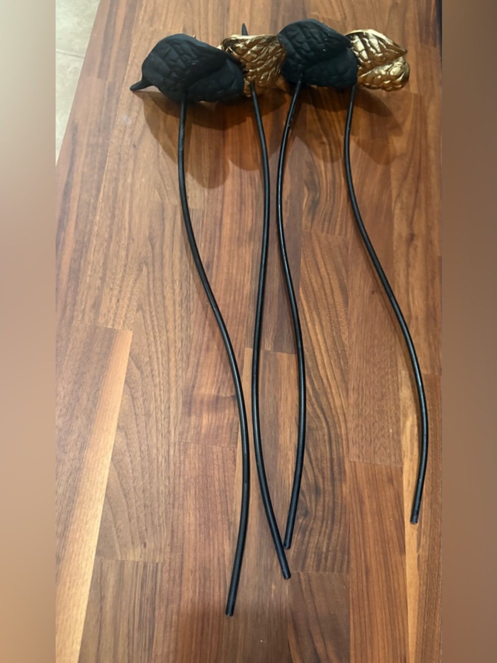 Four Black and Gold Metal Anthurium Sculptural Stems - Picture 5 of 5